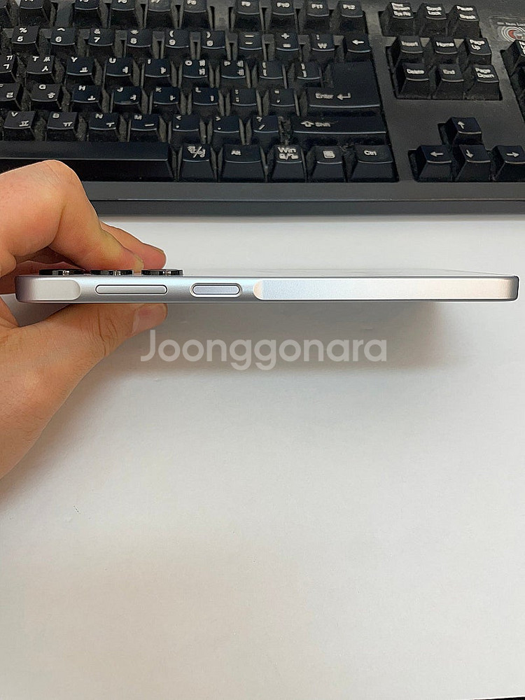 갤럭시버디4 128GB 라이트그레이 무잔상 상태좋은 중...--4