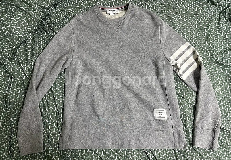 (정품) 톰브라운 맨투맨 6사이즈 구하기 힘든사이즈 급...--0