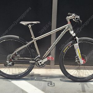 첼로 실버라도70 풀티타늄 XT30단 자전거 팝니다.