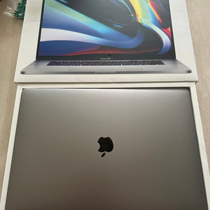 맥북프로 2019 16인치 터치바 실버 i7 16GB 512GB SSD 앱포함