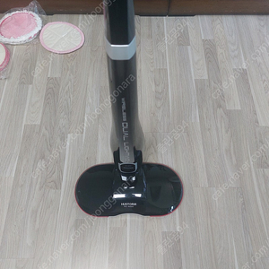 휴스톰 무선 물걸레청소기 팝니다