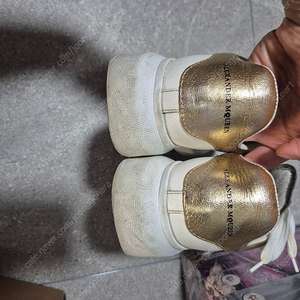 알렉산더맥퀸오버솔