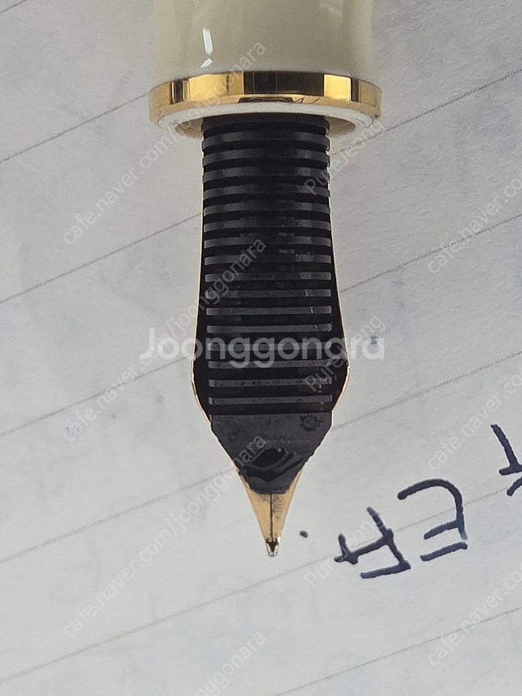 펠리칸 M800 크림블루 EF 만년필--3