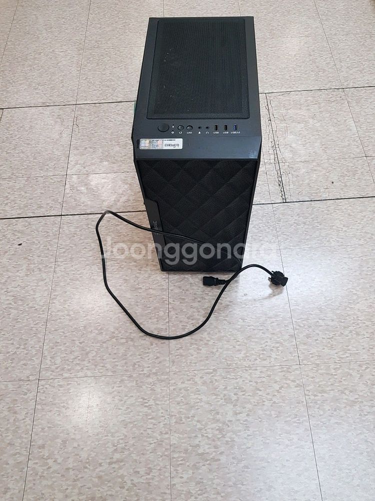 데스크탑 i5-11400f 8램 ssd256 라데온 r...--0