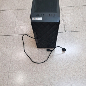 데스크탑 i5-11400f 8램 ssd256 라데온 rx580