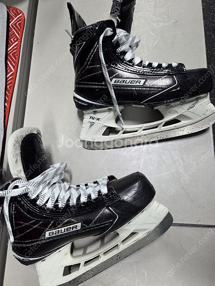 바우어 bauer 스케이트 240--3