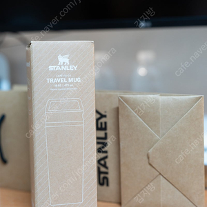 스탠리 카페 투 고 텀블러 473ml 프로스트 화이트