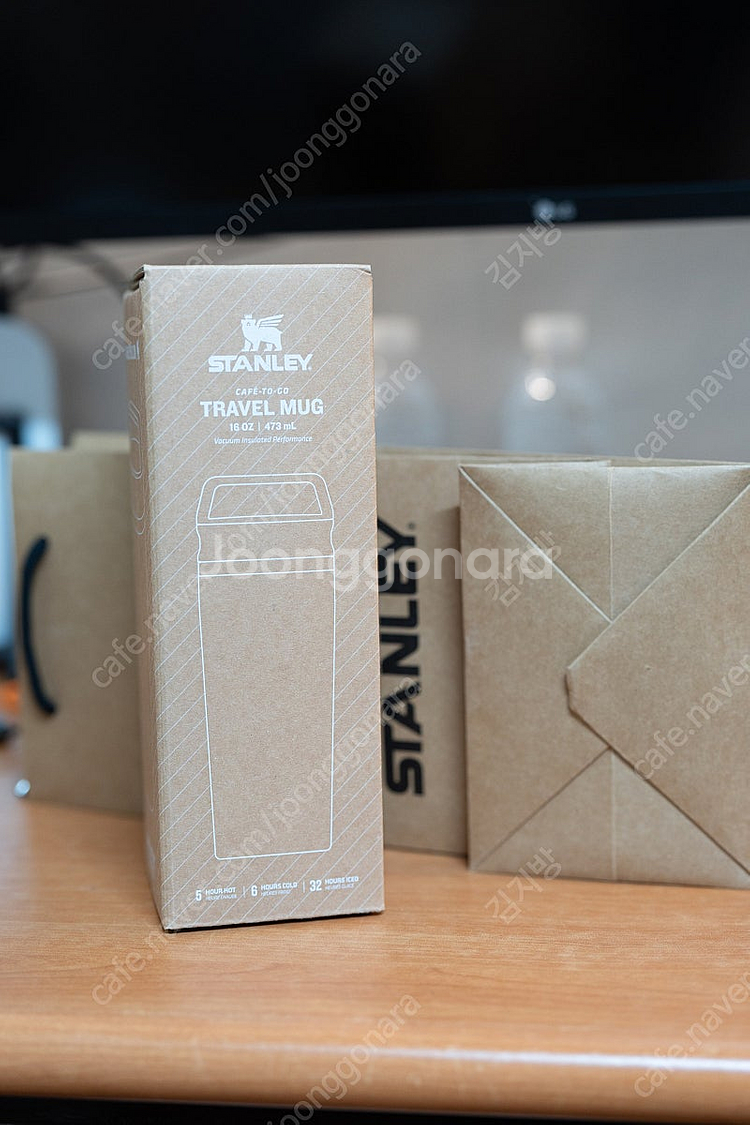 스탠리 카페 투 고 텀블러 473ml 프로스트 화이트--1