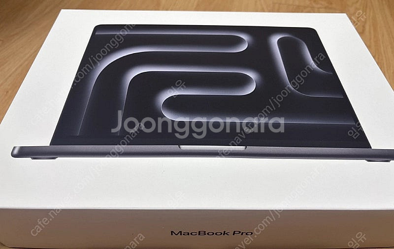 새제품)M4 MacBook Pro 14 24GB 512...--0