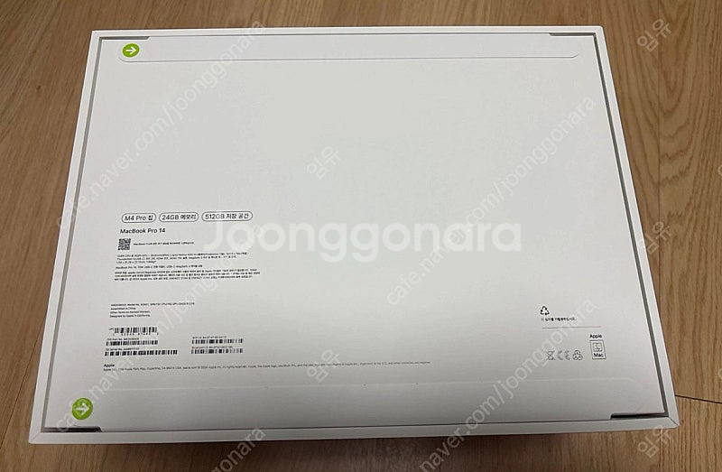 새제품)M4 MacBook Pro 14 24GB 512...--1