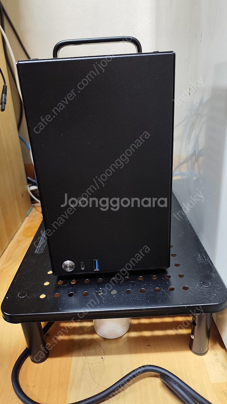 라이젠 9800X3D + 지포스 RTX5070 SFF ...--1