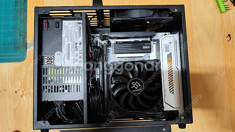 라이젠 9800X3D + 지포스 RTX5070 SFF ...--3