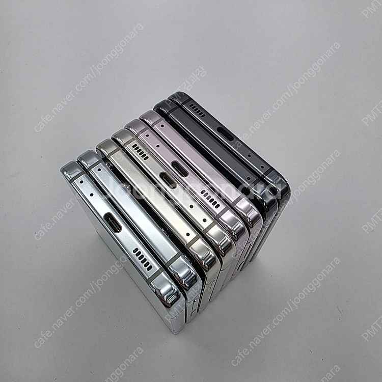 [리퍼급] Z플립5 무잔상 256G 37.9만 팝니다!...--4