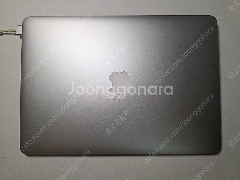 맥북에어 2014 i5 램 4G SSD120GB 팝니다...--0