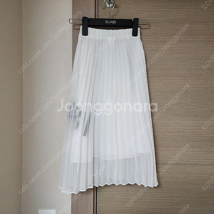 수아비 플리츠밴딩스커트 화이트 L~XL사이즈입니다--4
