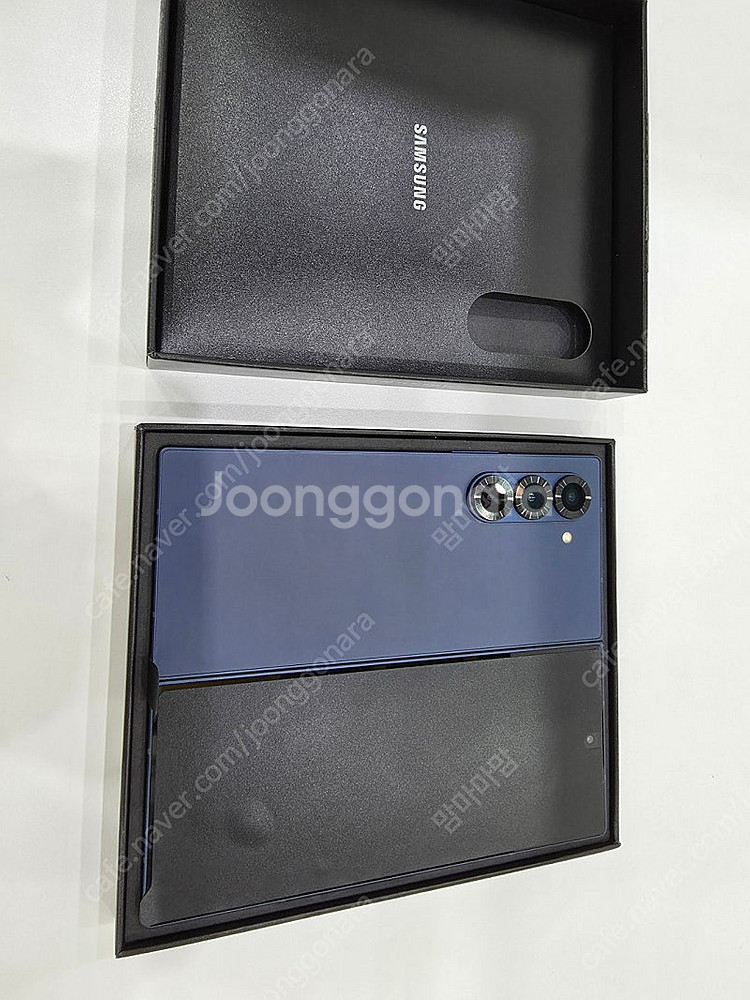 갤럭시 z폴드6 네이비 256gb 자급제 올갈이제품--1