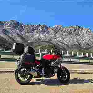 BMW F900XR 21년식 700만원
