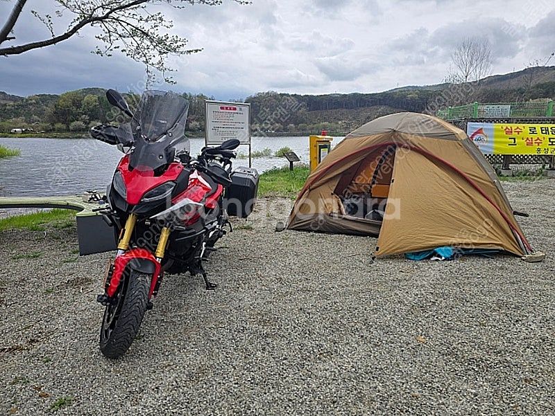 BMW F900XR 21년식 700만원--3