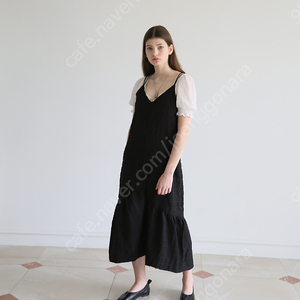 소프트서울 블랙 원피스 Back Point Slip One-Piece_Black