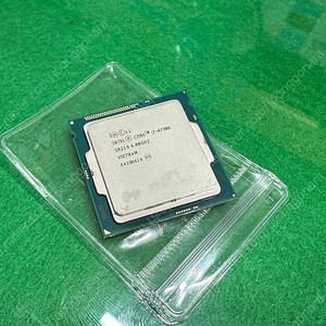 인텔 i7-4790K CPU (고장)
