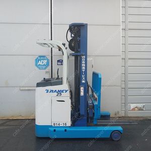 니찌유 전동지게차 2.5톤 3단6000MM 싸이드쉬프트장착 자동발장착 2020년식 상품배터리 중고