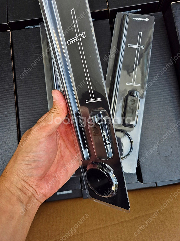 그래픽카드 지지대--1