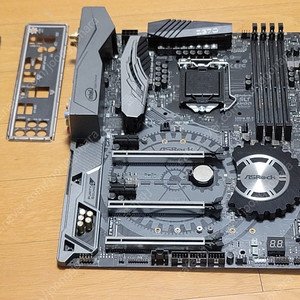 ASRock Z370 Taichi 메인보드