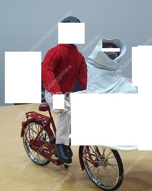 액션피규어 자전거 판매합니다.--1