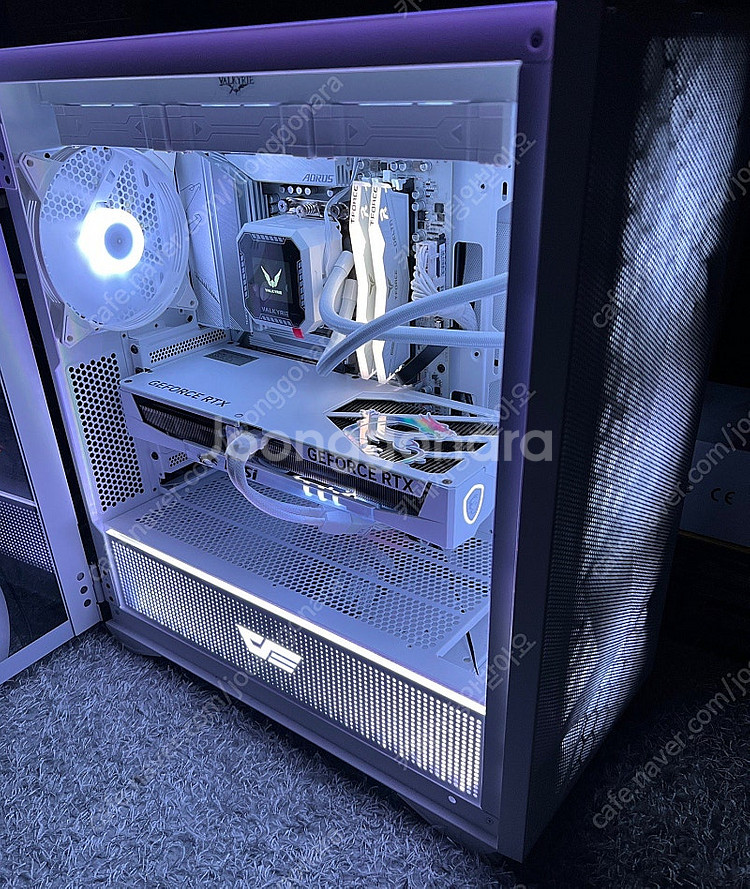새상품?]7800X3D / B650 ice / MSI ...--0