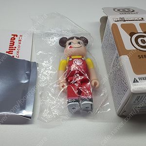 베어브릭 47탄 페코 슈퍼시크릿