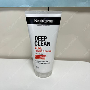 뉴트로지나 딥클린 아크네 포밍 클렌저 150g 새상품