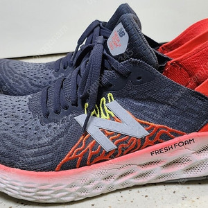 [급처분/최종가/38,000원] 뉴발란스 FRESH FOAM 1080 270mm