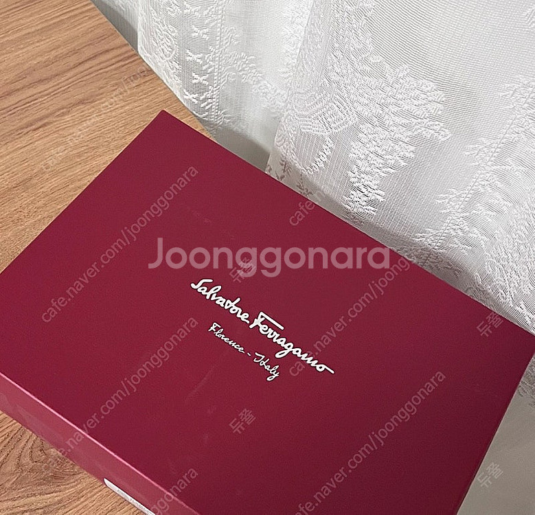 정품 페라가모 지니백 미듐 레드 버건디 숄더백 상태아주...--3