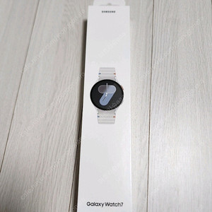 갤럭시워치7 실버 44mm 미개봉18만원