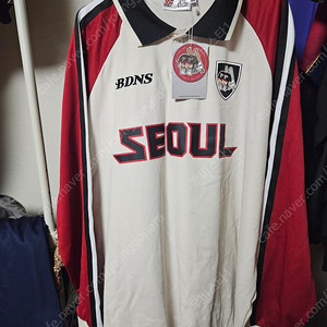 빠더너스 엘지 긴팔티