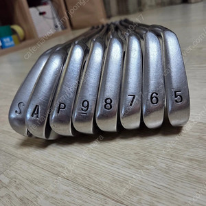 스카이프로 아이언 세트(*8개) 저렴히 판매합니다