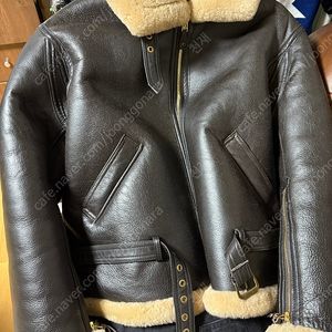 콕핏 무스탕 z2109 판매합니다