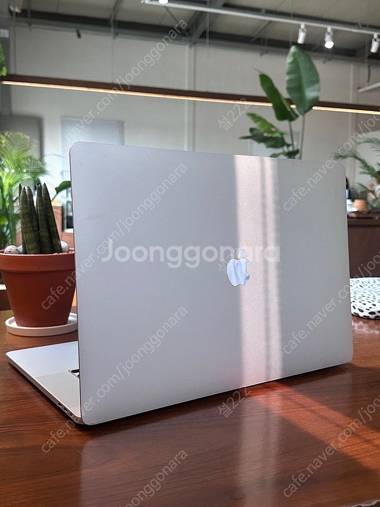 맥북 프로 16인치 2019 터치바 실버 1TB--3