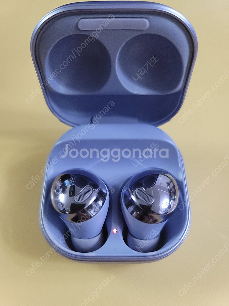 갤럭시 버즈 프로 팝니다.--3