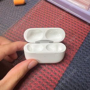 (개인) s급 에어팟 프로2 라이트닝 8핀 본체