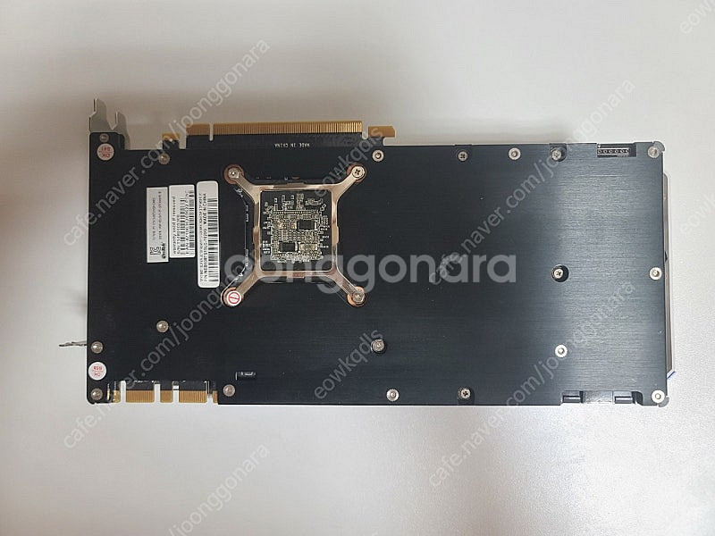 이엠텍 GTX 1080 Ti 슈젯--2