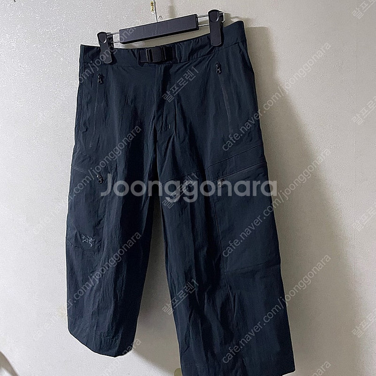 아크테릭스 팰리세이드 숏 팬츠 남성 (30)--6