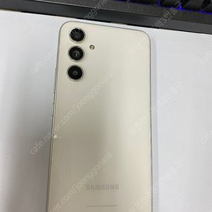 205729 SK 갤럭시퀀텀4 화이트 AA급 128GB 무잔상 개통일 2023년7월5일 자녀폰 메인폰추천 20만 부천