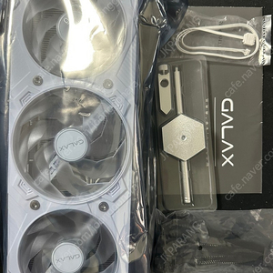 갤럭시 GALAX 지포스 RTX 5070 Ti EX GAMER WHITE OC D7 16GB