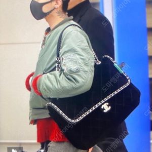 @@[XXL] 샤넬 X 퍼렐 플랩백 XXL