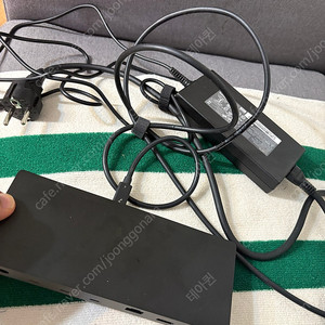 레이저 썬더볼트4 독 판매합니다.