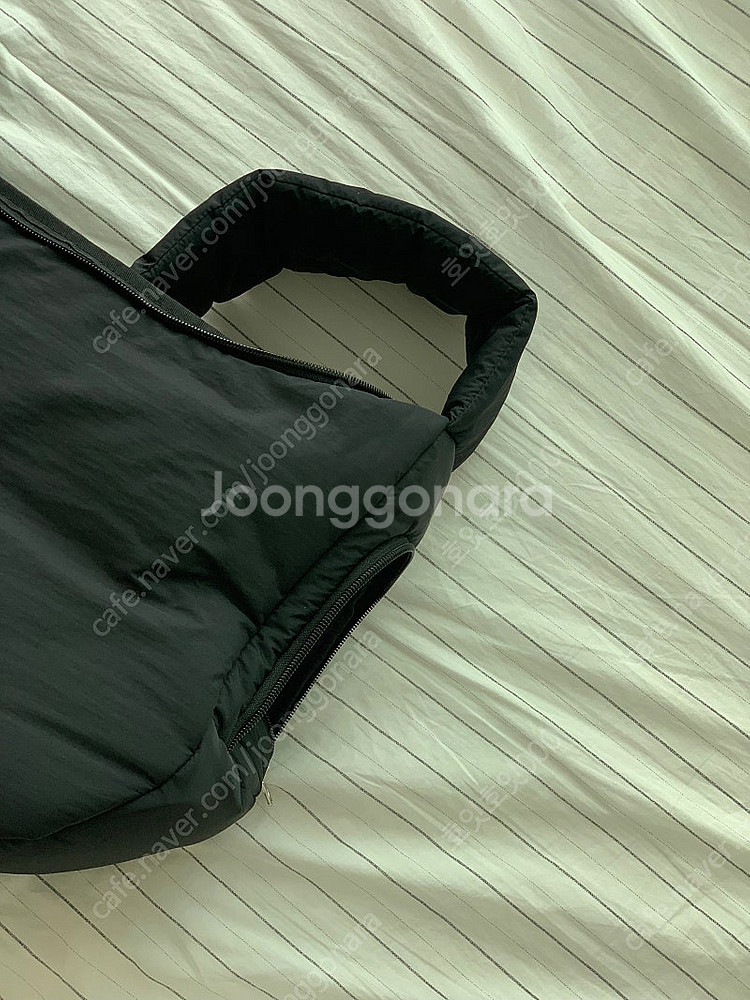 스몰스터프 강아지 슬링백 라지 (새상품)--1