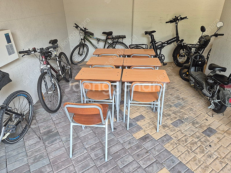 학교 책상/의자 판매합니다.--1