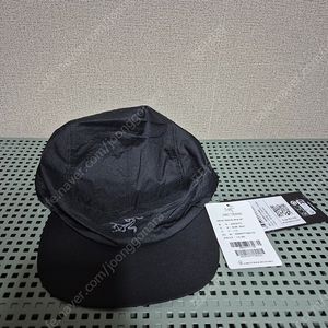아크테릭스 노반 레귤러 브림 햇 블랙 L-XL