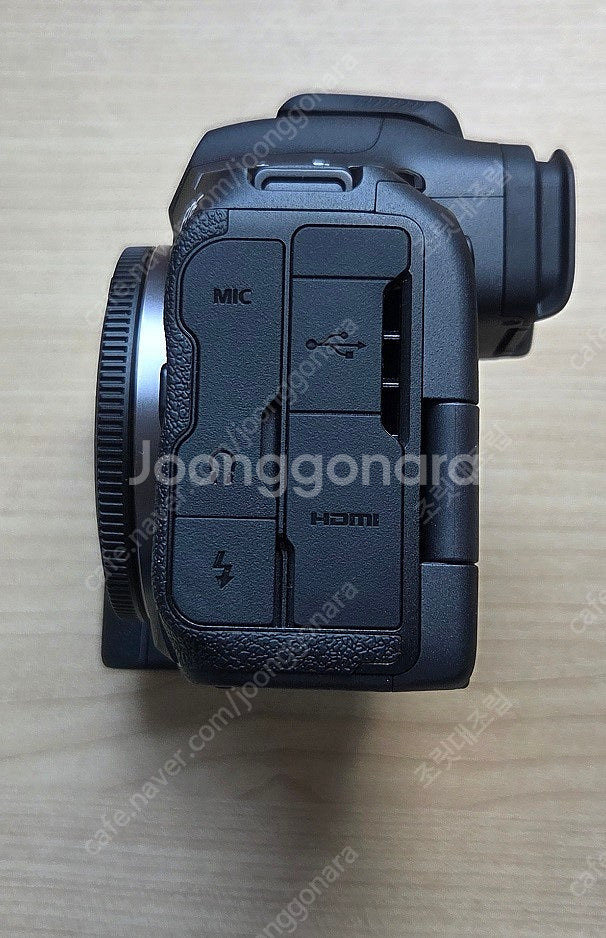 캐논 eos r5 mark2 카메라 판매합니다. 2천컷...--5